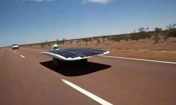 你看這些地方都裝上光伏電站，每年能省一半電費(fèi)！