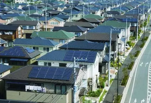 一個(gè)電站賺四個(gè)電站 這才是擁抱家庭光伏的新姿態(tài)！