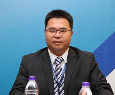 光伏點亮千里圓夢路，邊陲傳來朗朗讀書聲