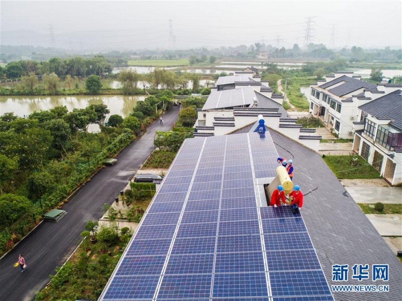 浙江長興:光伏發(fā)電示范村500余戶項目陸續(xù)并網(wǎng)發(fā)電(組圖)