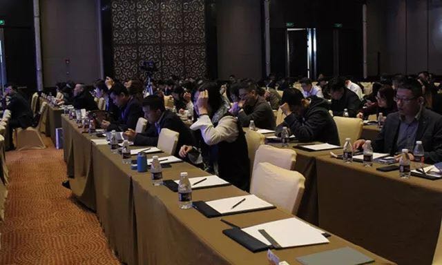 力爭上游，海納百川！2017光伏創(chuàng)新大會，PVTOP50正泰連中三元