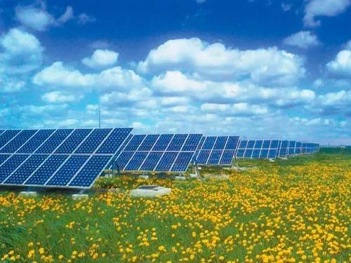 突破10GW！政策利好、需求擴(kuò)大雙驅(qū)動(dòng) 分布式光伏迎爆發(fā)式增長(zhǎng)