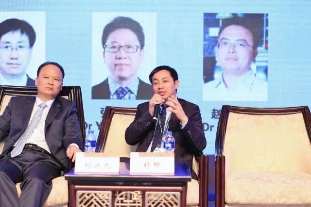 舒樺、朱戰(zhàn)軍、孫興平SNEC對話全球光伏領(lǐng)袖